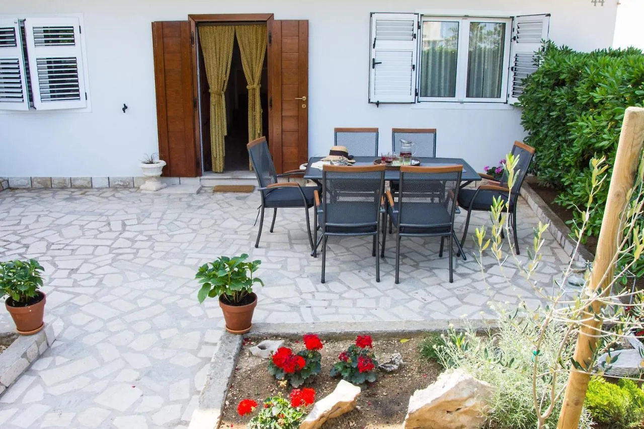 Apartmani Ina Pag Pag Town Croatia